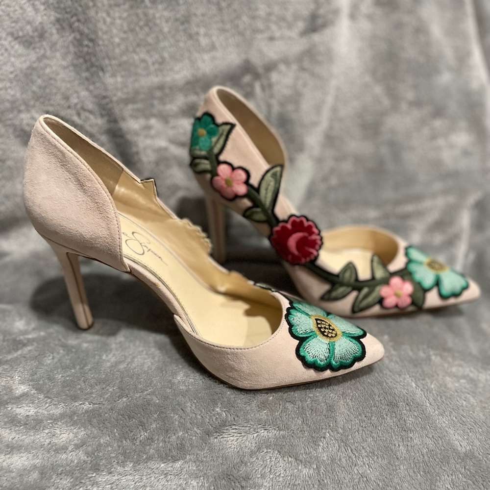 Jessica Simpson pristina floral embroidered pumps/heels
